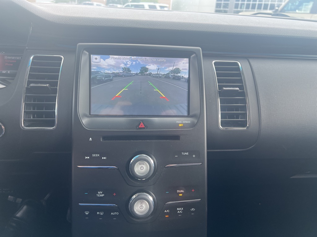 2016 Ford Flex SEL photo 24