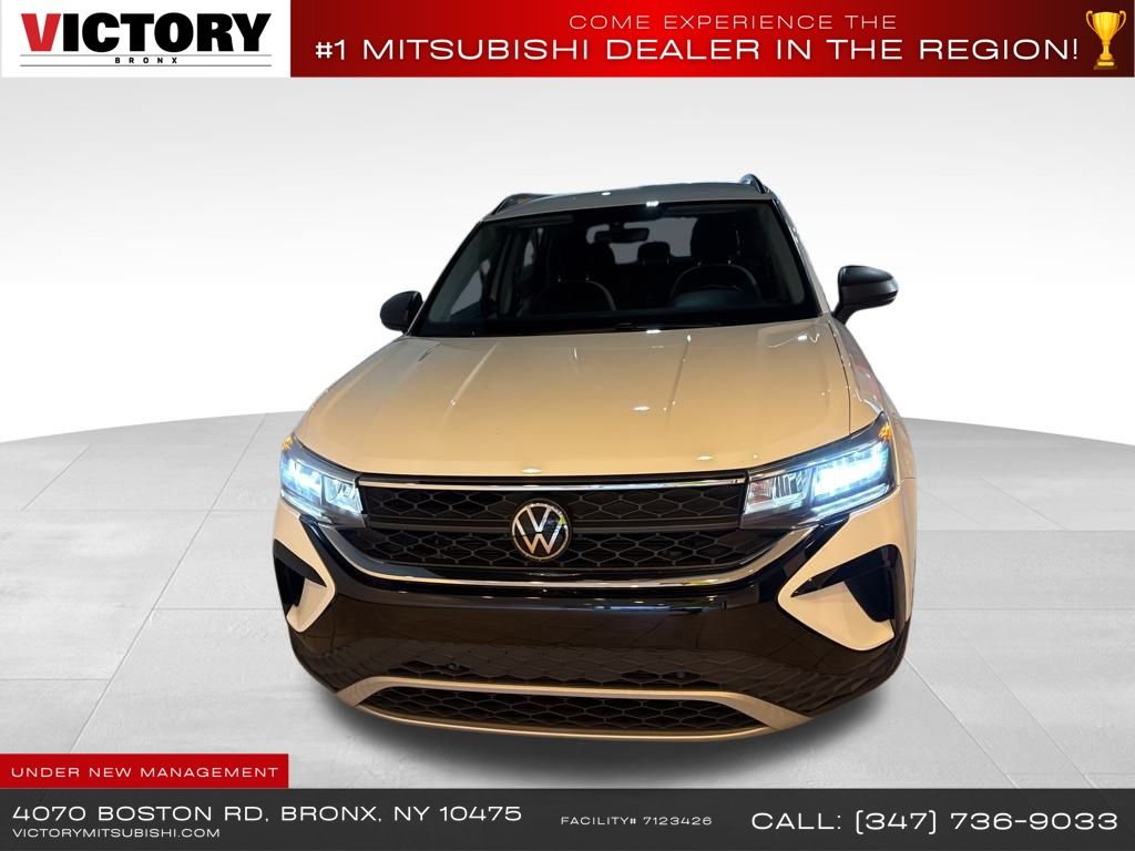 2023 Volkswagen Taos S photo 2