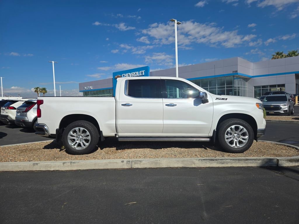 2023 Chevrolet Silverado 1500 LTZ photo 3