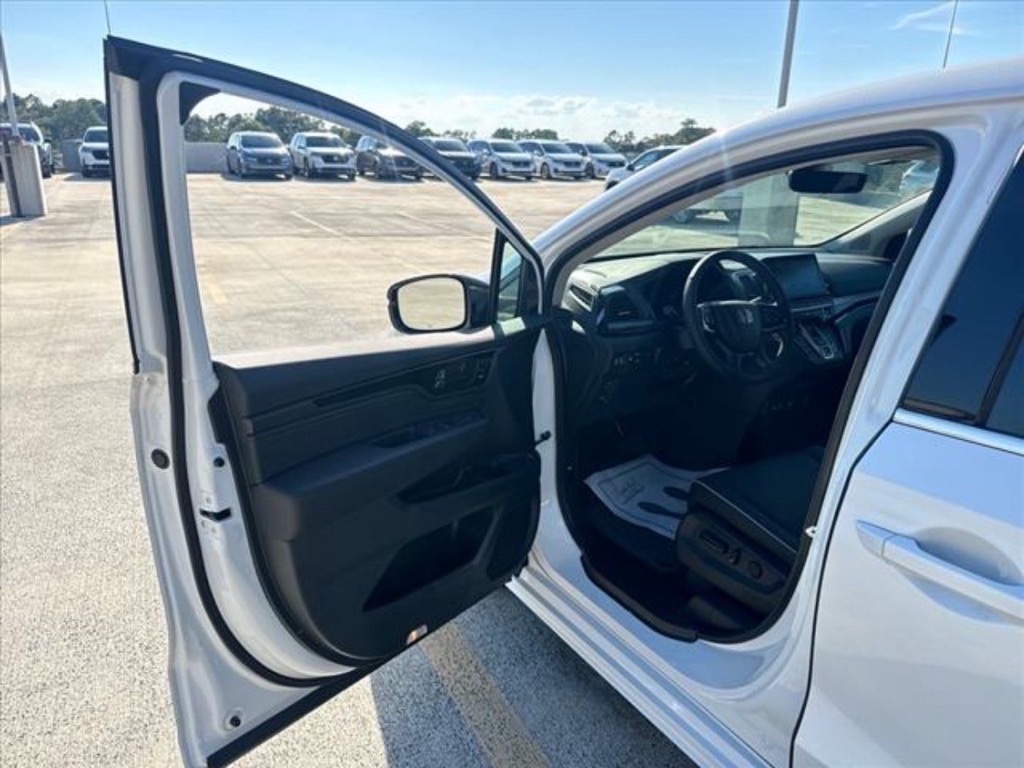 2026 Honda Odyssey Elite photo 15