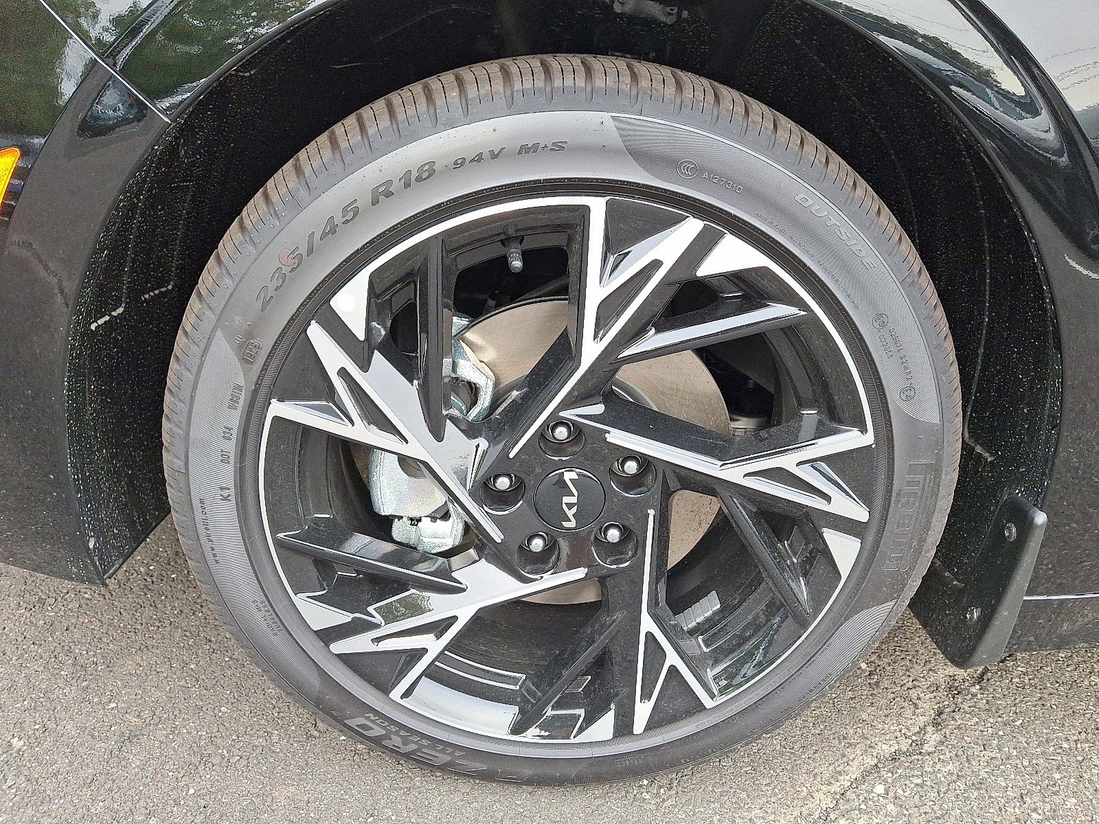 2026 Kia K5 GT-Line photo 4