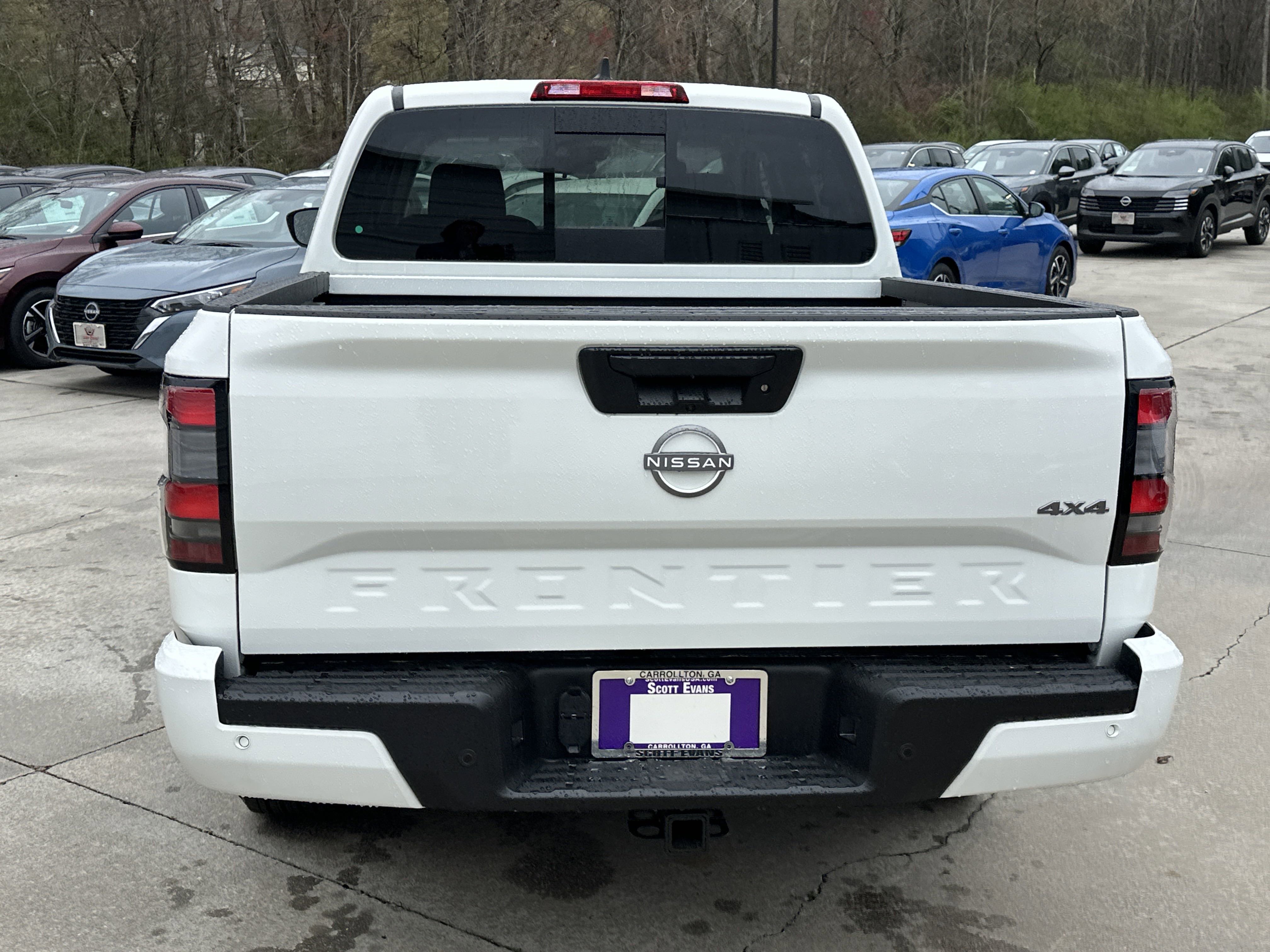 2025 Nissan Frontier SV photo 3