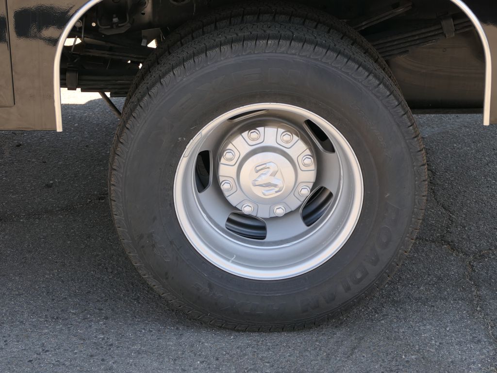 2024 Ram 3500 Tradesman SLT photo 25