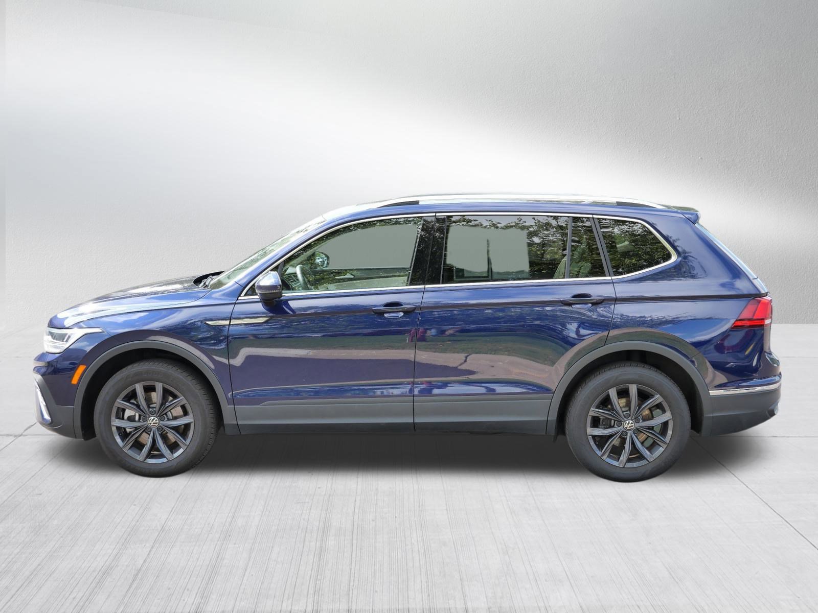 2022 Volkswagen Tiguan SE photo 4