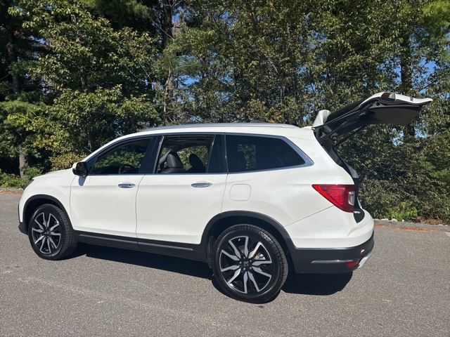 2020 Honda Pilot Touring photo 8