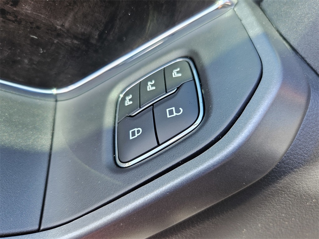 2025 Ford F-250 Lariat photo 11