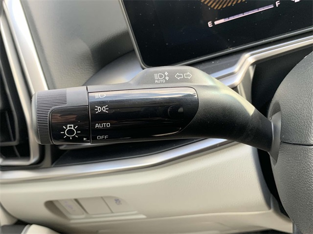 2025 Kia Sorento S photo 14