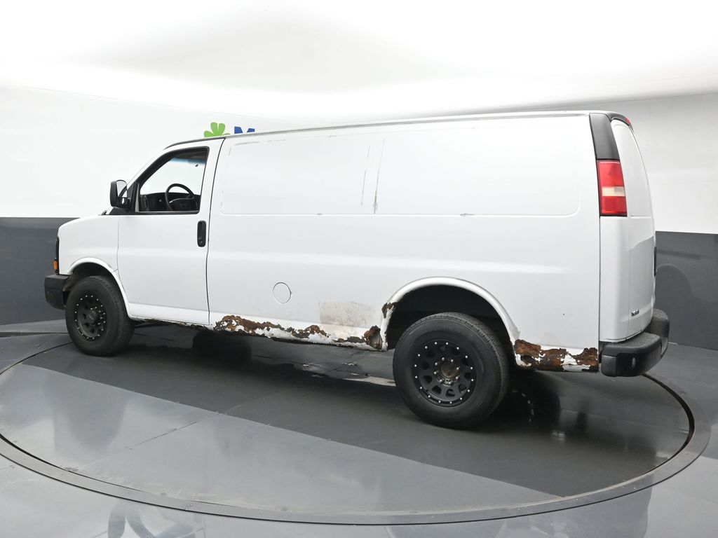 2012 Chevrolet Express 2500 Work Van photo 11