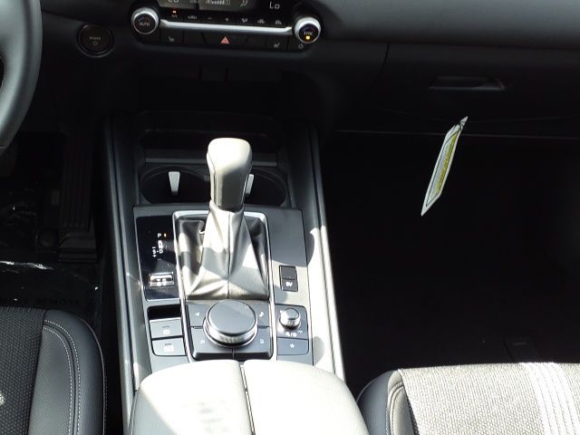 2025 Mazda CX-50 Preferred photo 8