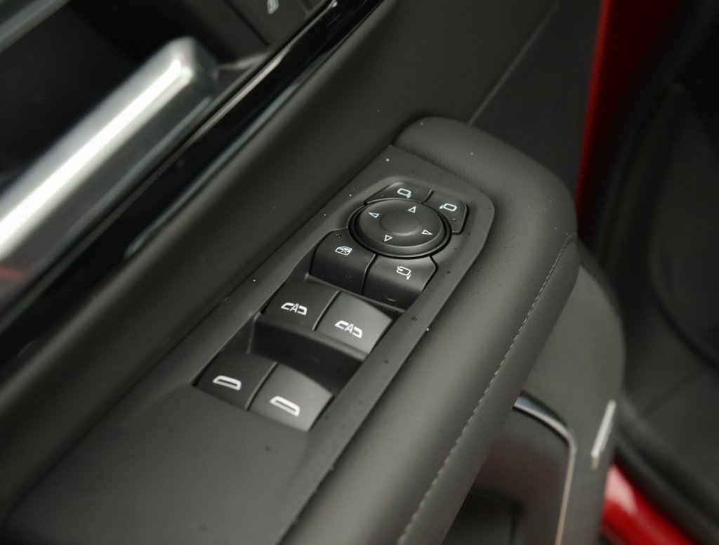 2025 Chevrolet Suburban LT photo 26