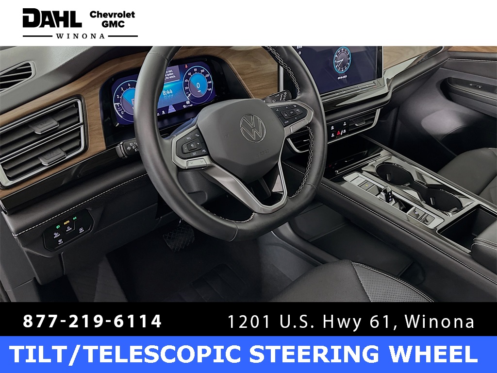 Used 2025 Volkswagen Atlas SE w/Tech with VIN 1V2HR2CA5SC512149 for sale in Winona, Minnesota