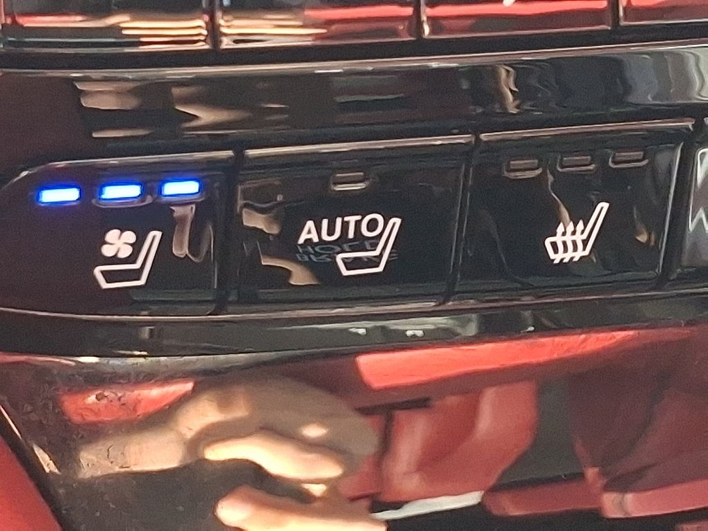 2023 Acura MDX SH-AWD A-Spec photo 22