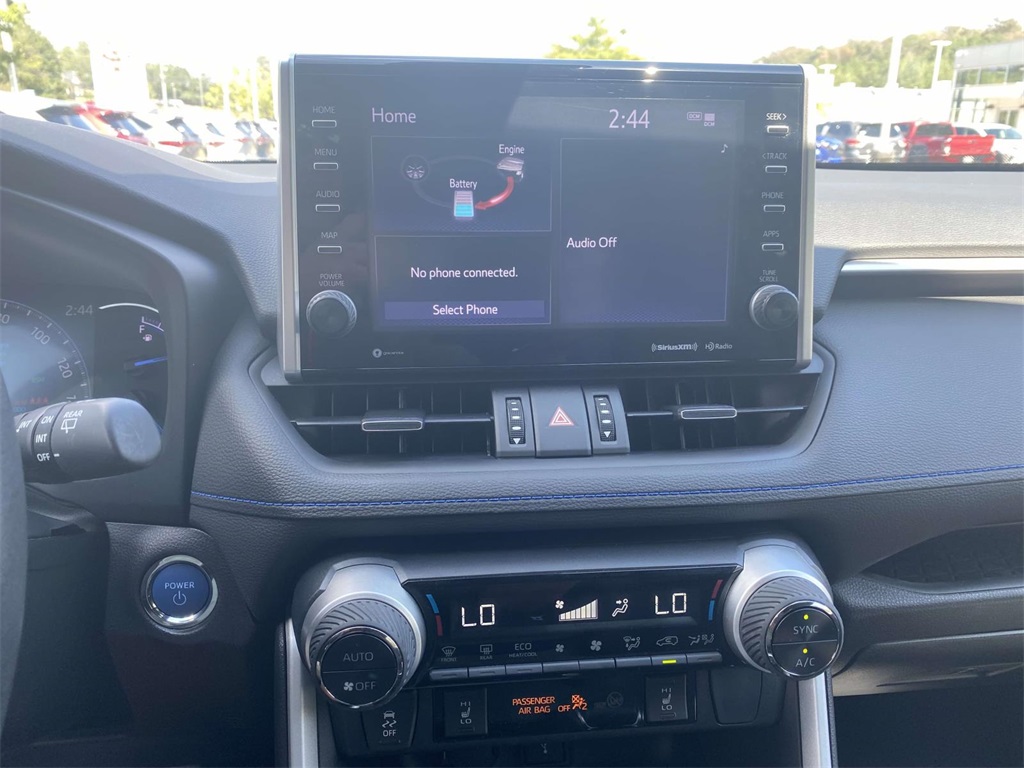 2022 Toyota RAV4 Hybrid XSE photo 18