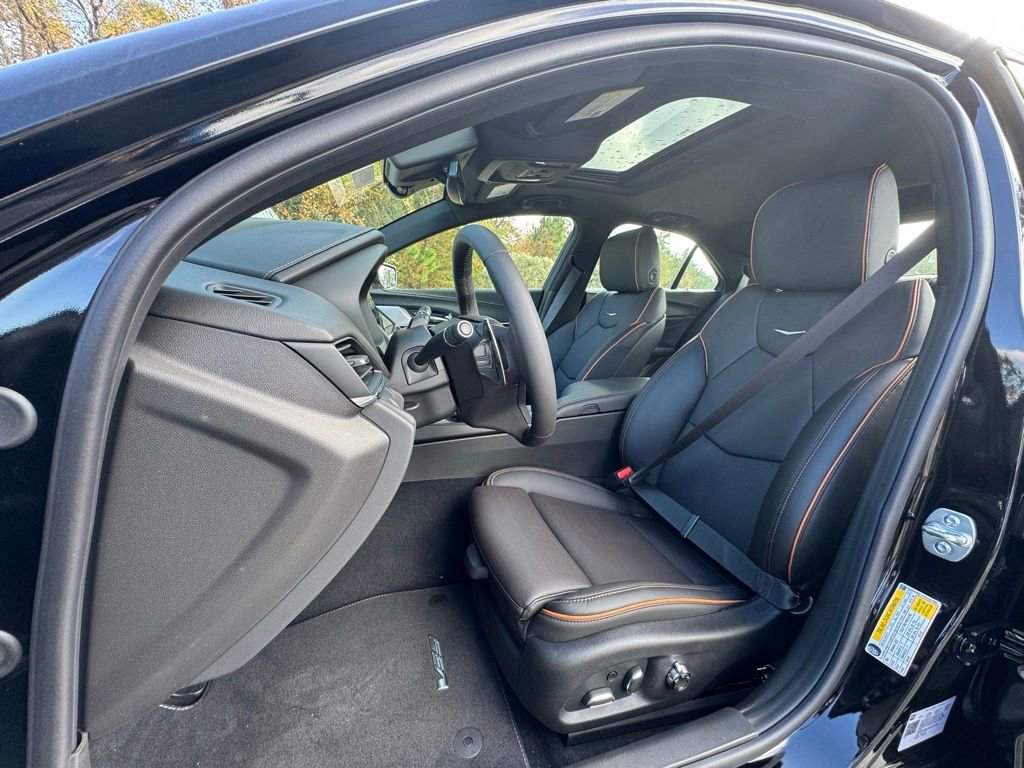2025 Cadillac CT4 photo 5