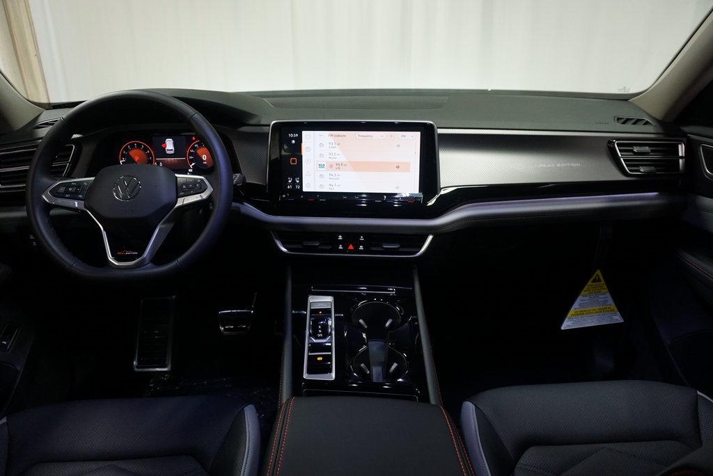 2025 Volkswagen Atlas Peak Edition SE photo 15