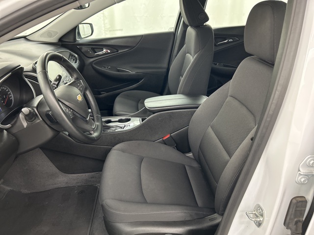 2024 Chevrolet Malibu 1LT photo 4