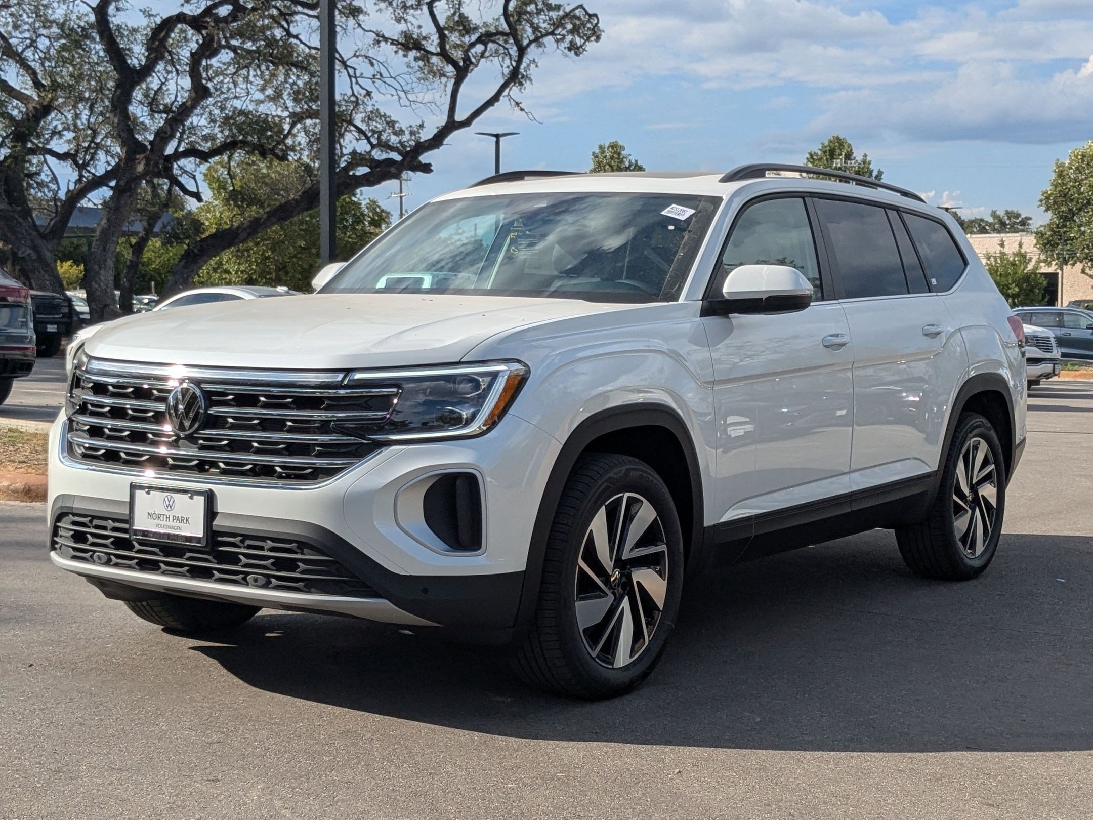 2026 Volkswagen Atlas SE Technology photo 4