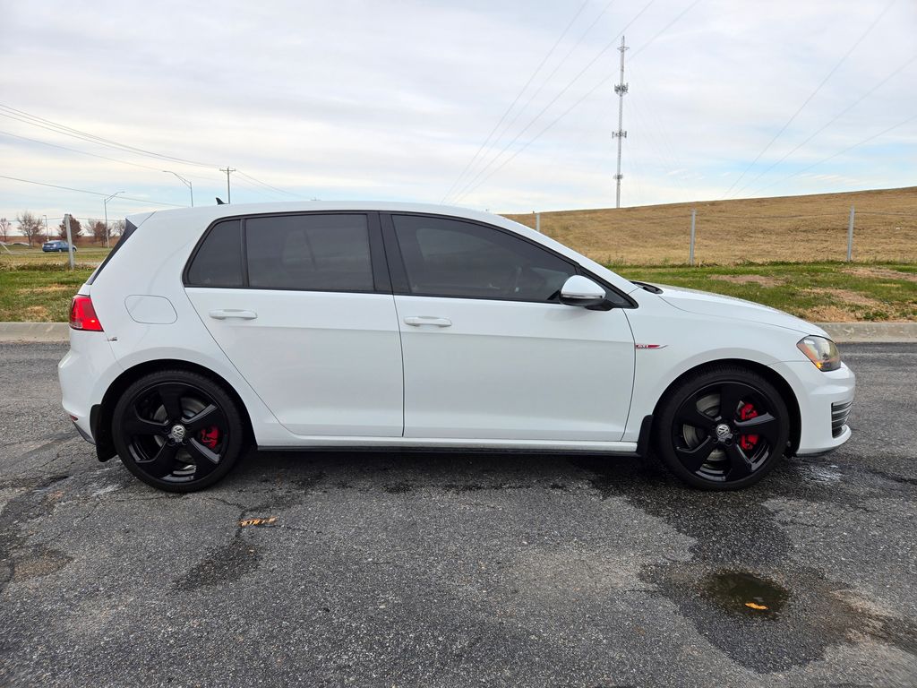2016 Volkswagen Golf GTI Autobahn photo 4
