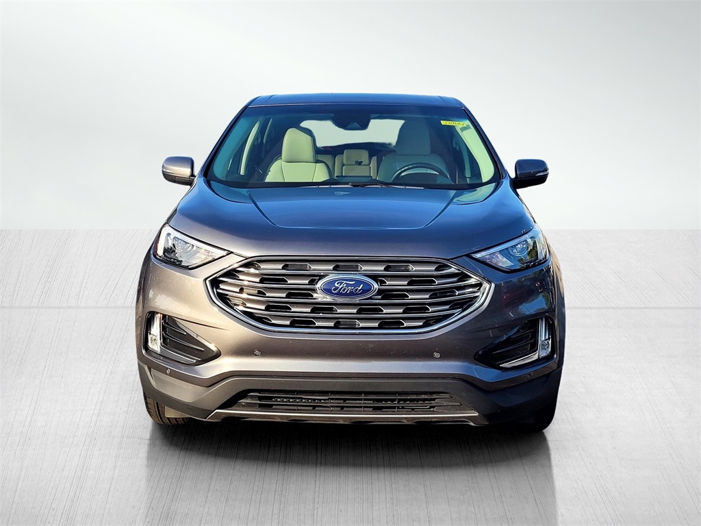 2022 Ford Edge Titanium photo 10
