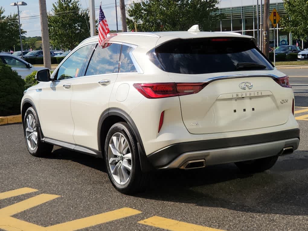 2022 Infiniti QX50 Essential AWD photo 4
