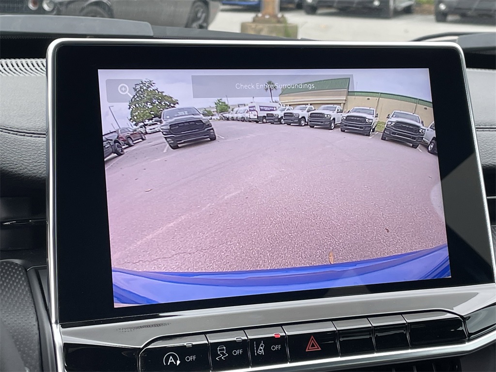 2025 Jeep Compass Latitude photo 25