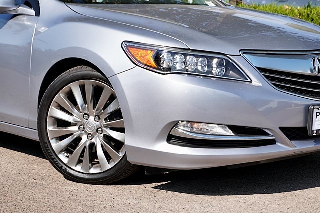 2017 Acura RLX Technology photo 3