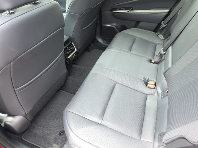 2025 Toyota Crown Signia Limited photo 11