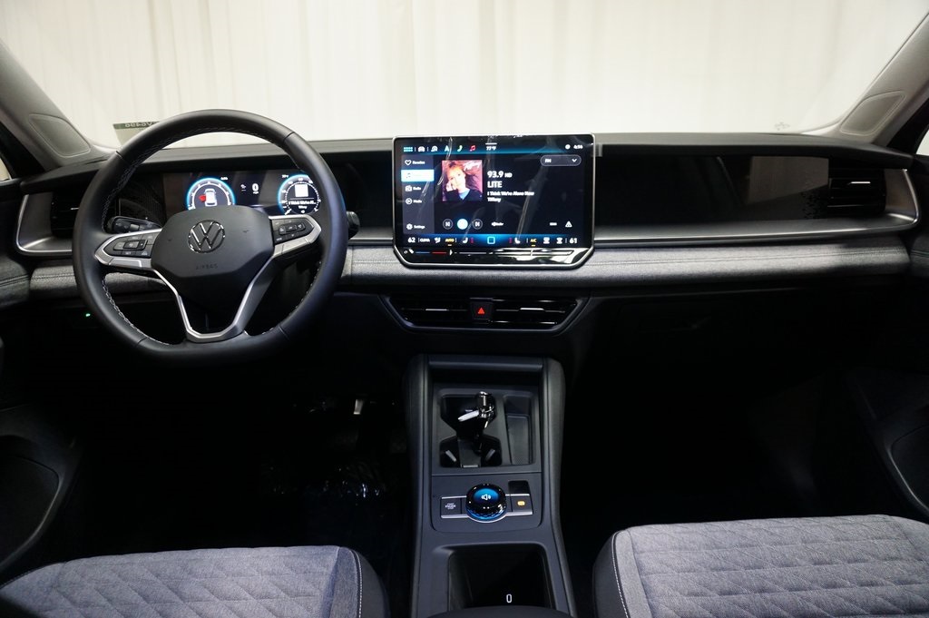 2025 Volkswagen Tiguan S photo 13