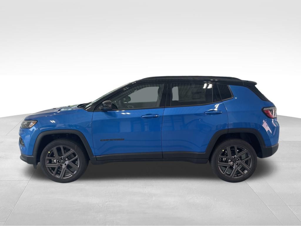 2025 Jeep Compass Limited photo 3