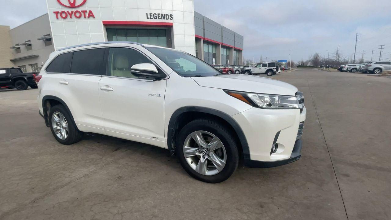 Certified 2019 Toyota Highlander Limited with VIN 5TDDGRFH6KS068138 for sale in Kansas City