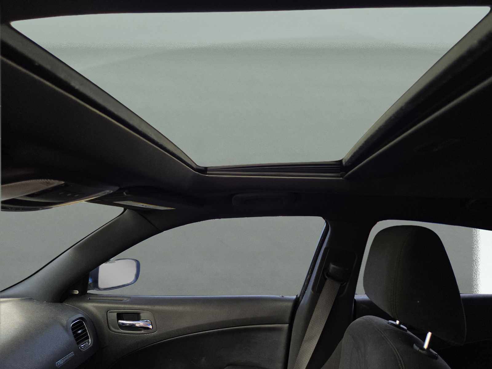 2012 Dodge Charger SXT photo 19