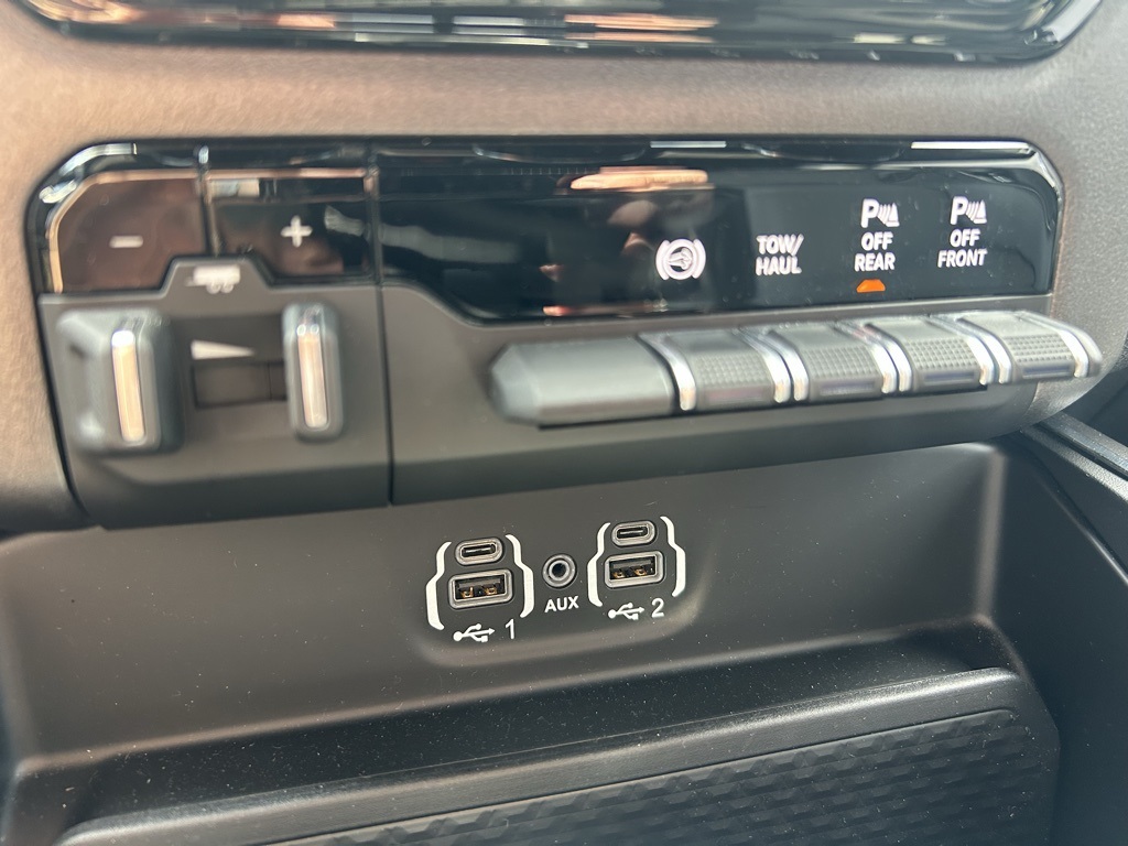 2022 Ram 2500 Laramie photo 18