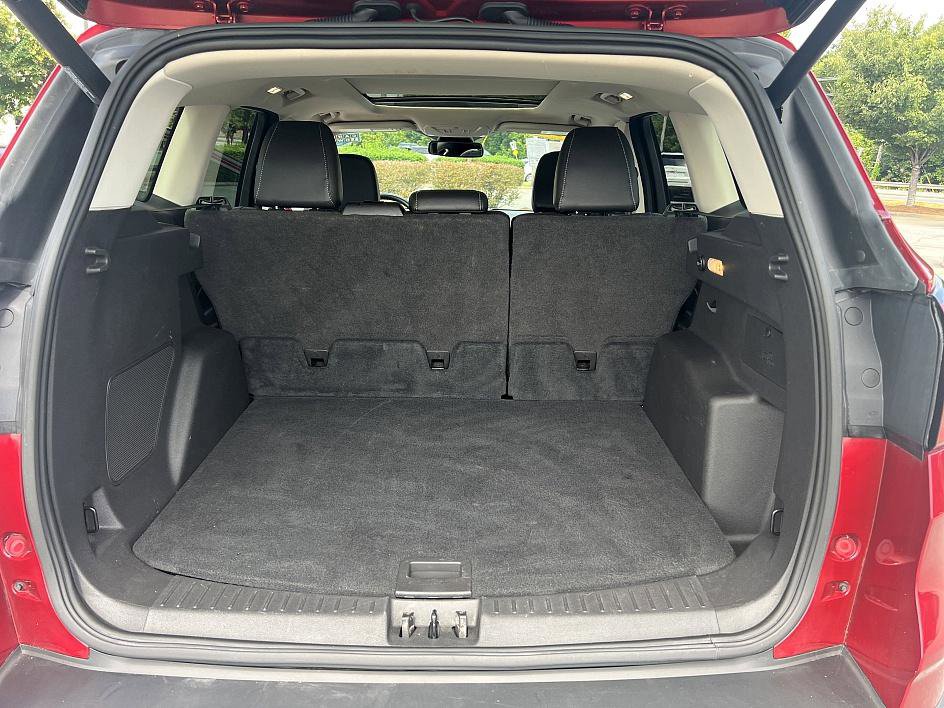 2019 Ford Escape Titanium photo 27