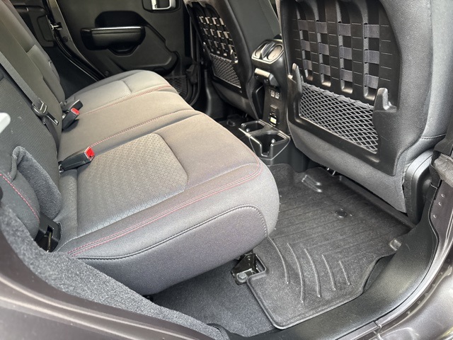 2022 Jeep Wrangler Unlimited Rubicon photo 11
