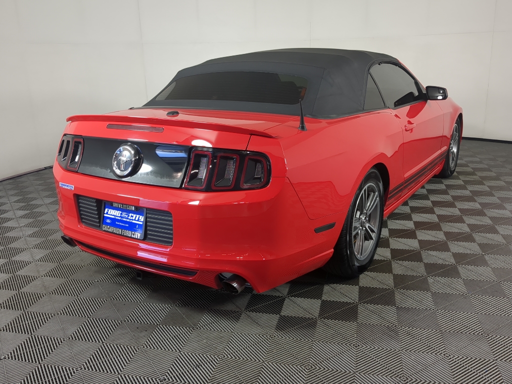 2013 Ford Mustang V6 Premium photo 15