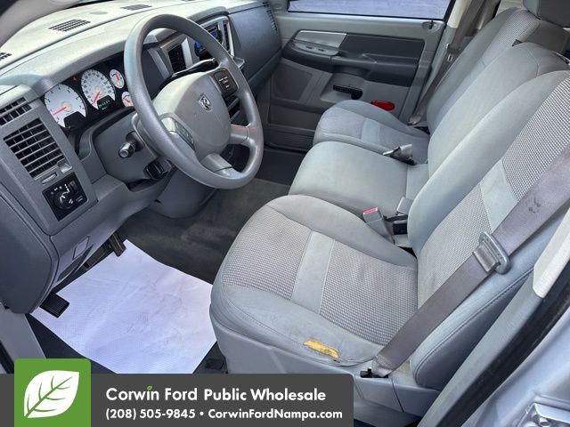 2007 Dodge Ram SLT photo 12