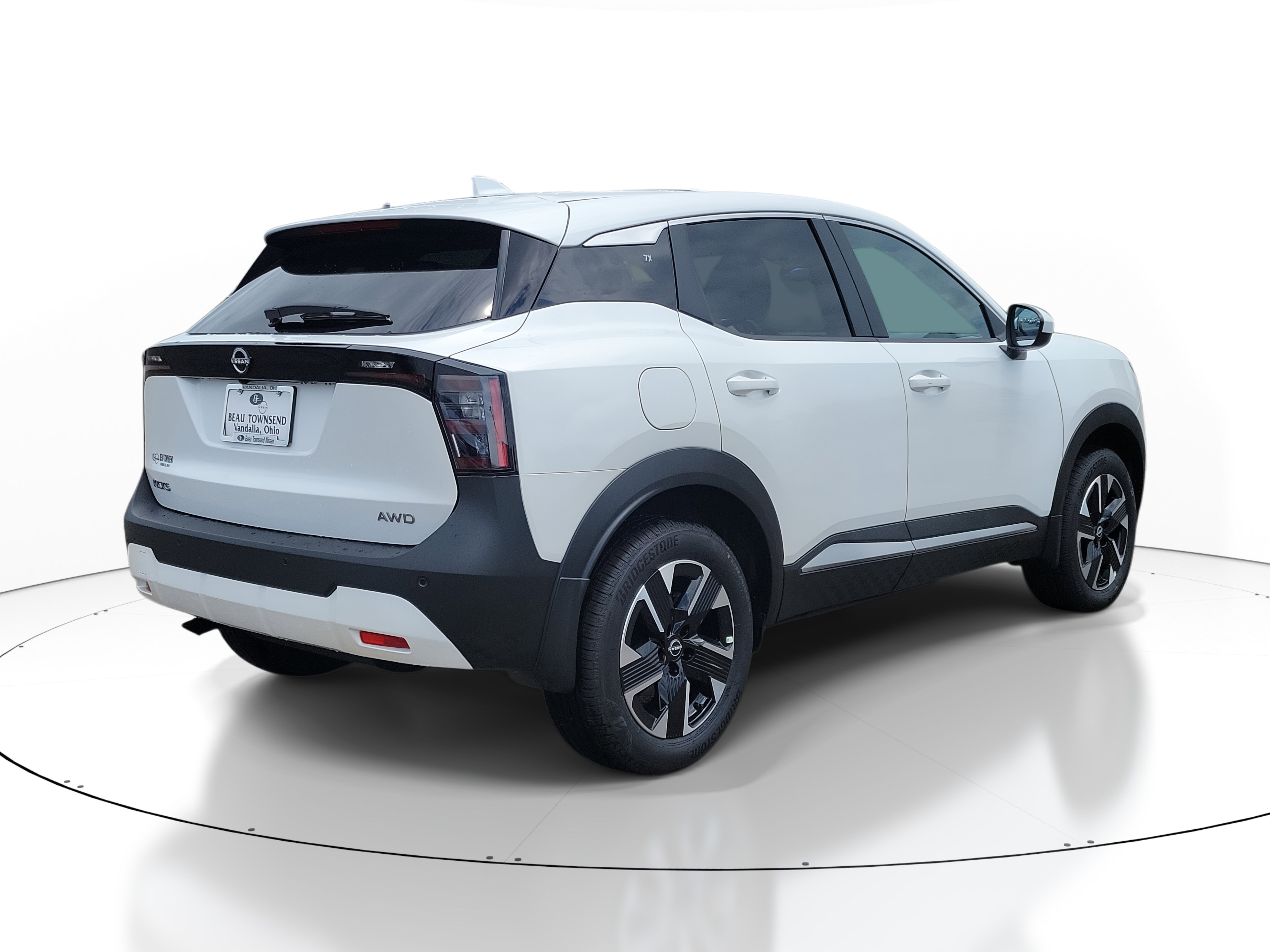 2025 Nissan Kicks SV photo 4