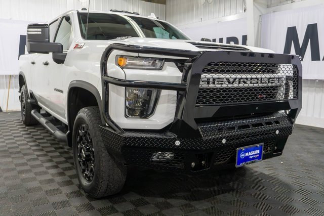2021 Chevrolet Silverado 2500HD LTZ photo 2