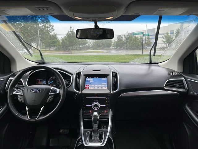 2018 Ford Edge Titanium photo 27