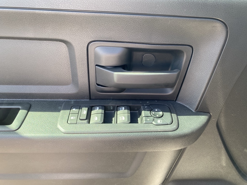 2025 Ram 3500 Tradesman photo 14