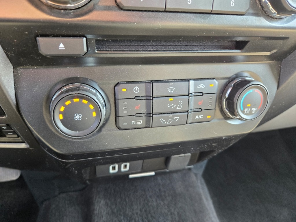 2016 Ford F-150 King Ranch photo 24