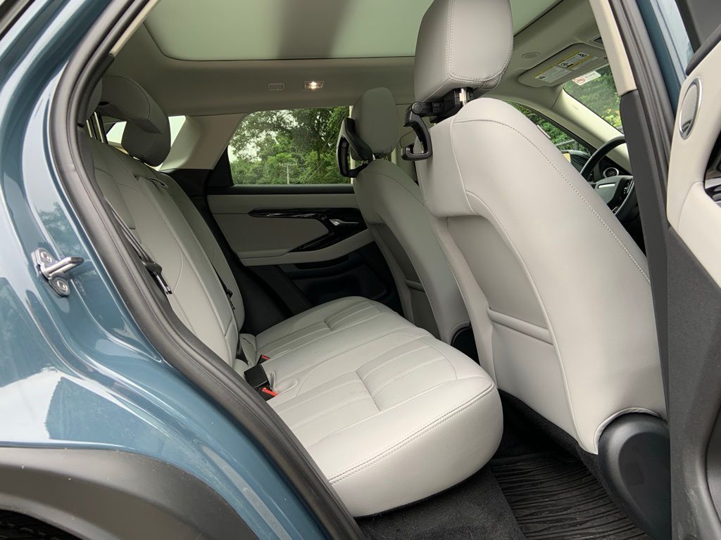 2025 Land Rover Range Rover Evoque S photo 19