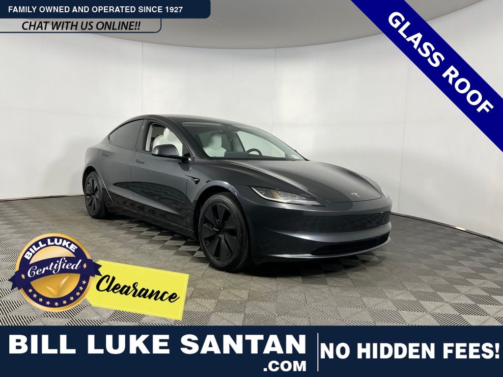 2025 Tesla Model 3 Performance's photo