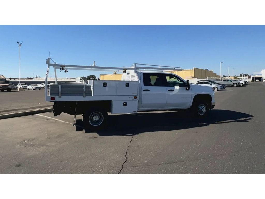 2024 Chevrolet Silverado 3500HD Work Truck photo 12
