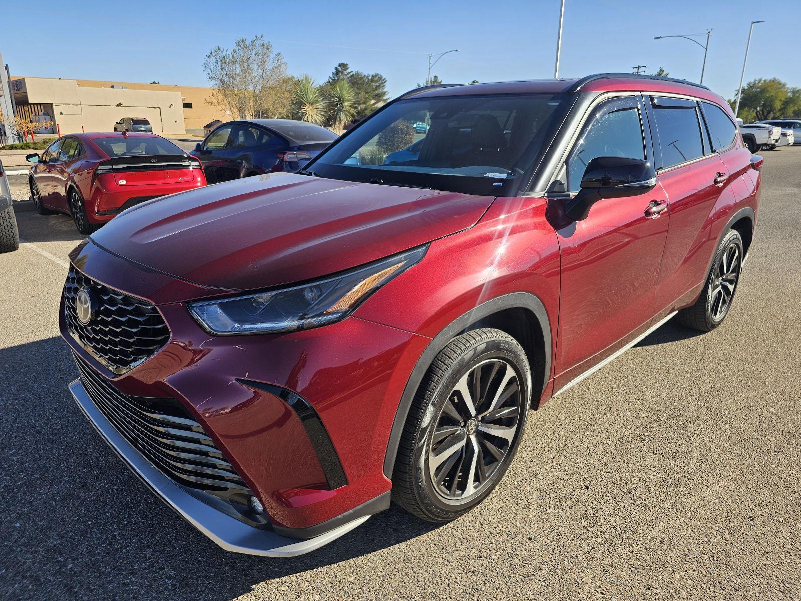2021 Toyota Highlander XSE's photo