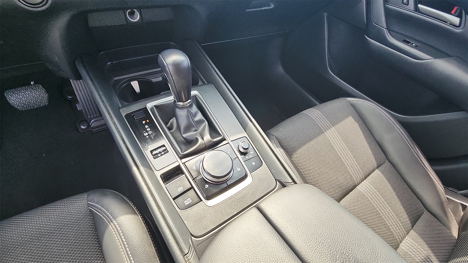 2024 Mazda CX-50 2.5 S Preferred photo 15