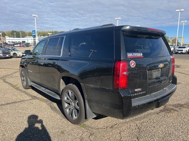 2018 Chevrolet Suburban Premier photo 4