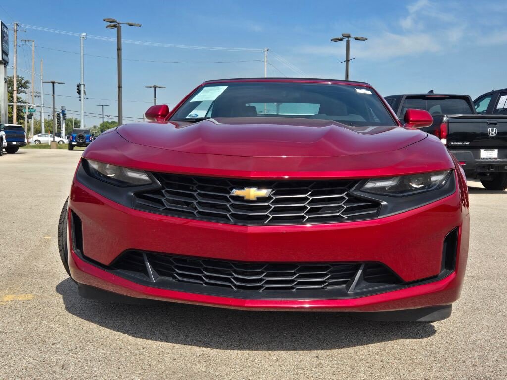 2023 Chevrolet Camaro 2LT photo 2