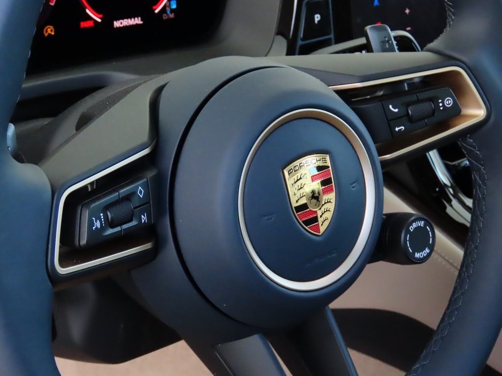 2024 Porsche Panamera 4 photo 24