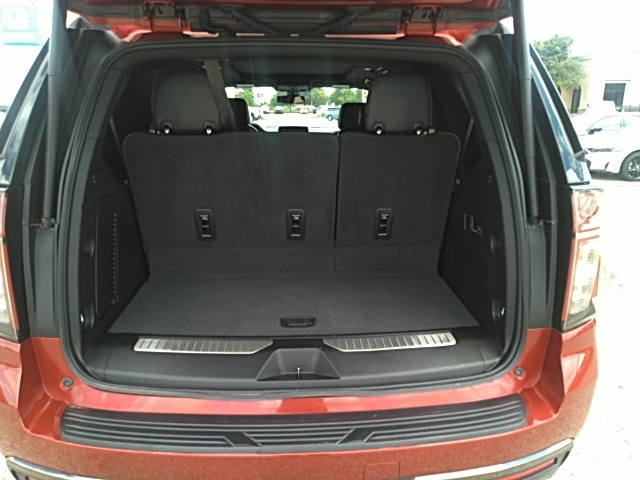 2022 Chevrolet Tahoe Z71 photo 19